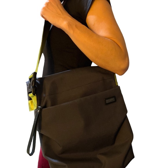 Messenger Crossbody Bag YUMC - Picture 11 of 15